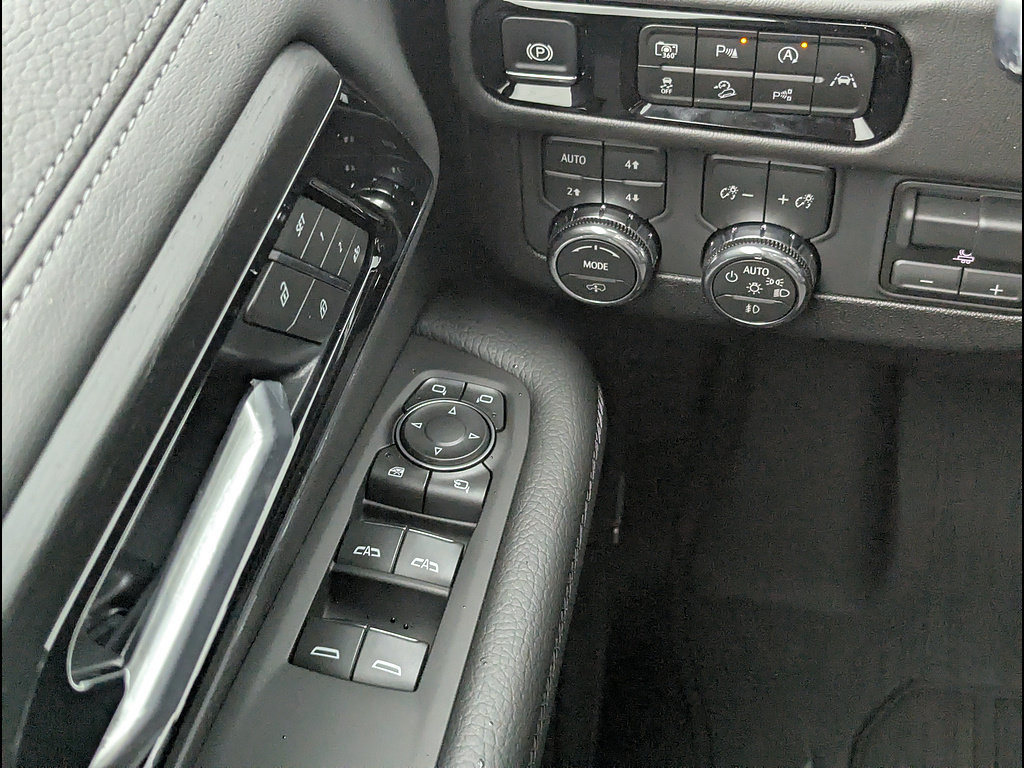New 2026 GMC Yukon XL Denali AWD/4WD image 23