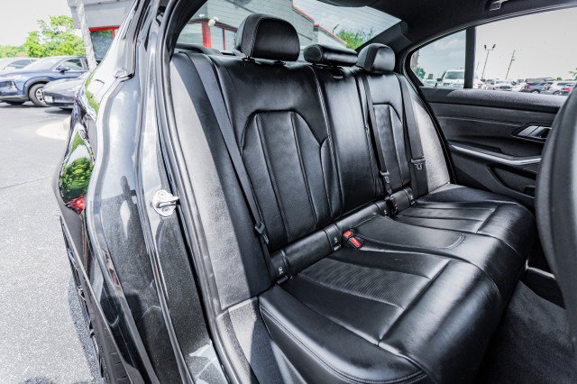 Used 2021 BMW M3 RWD image 38