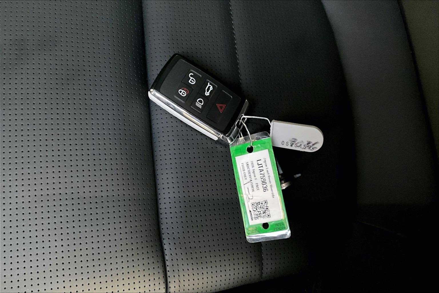 Used 2026 Jaguar F-PACE R-Dynamic S image 11