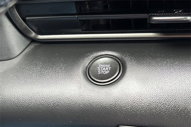Used 2025 Hyundai Elantra Sport image 26