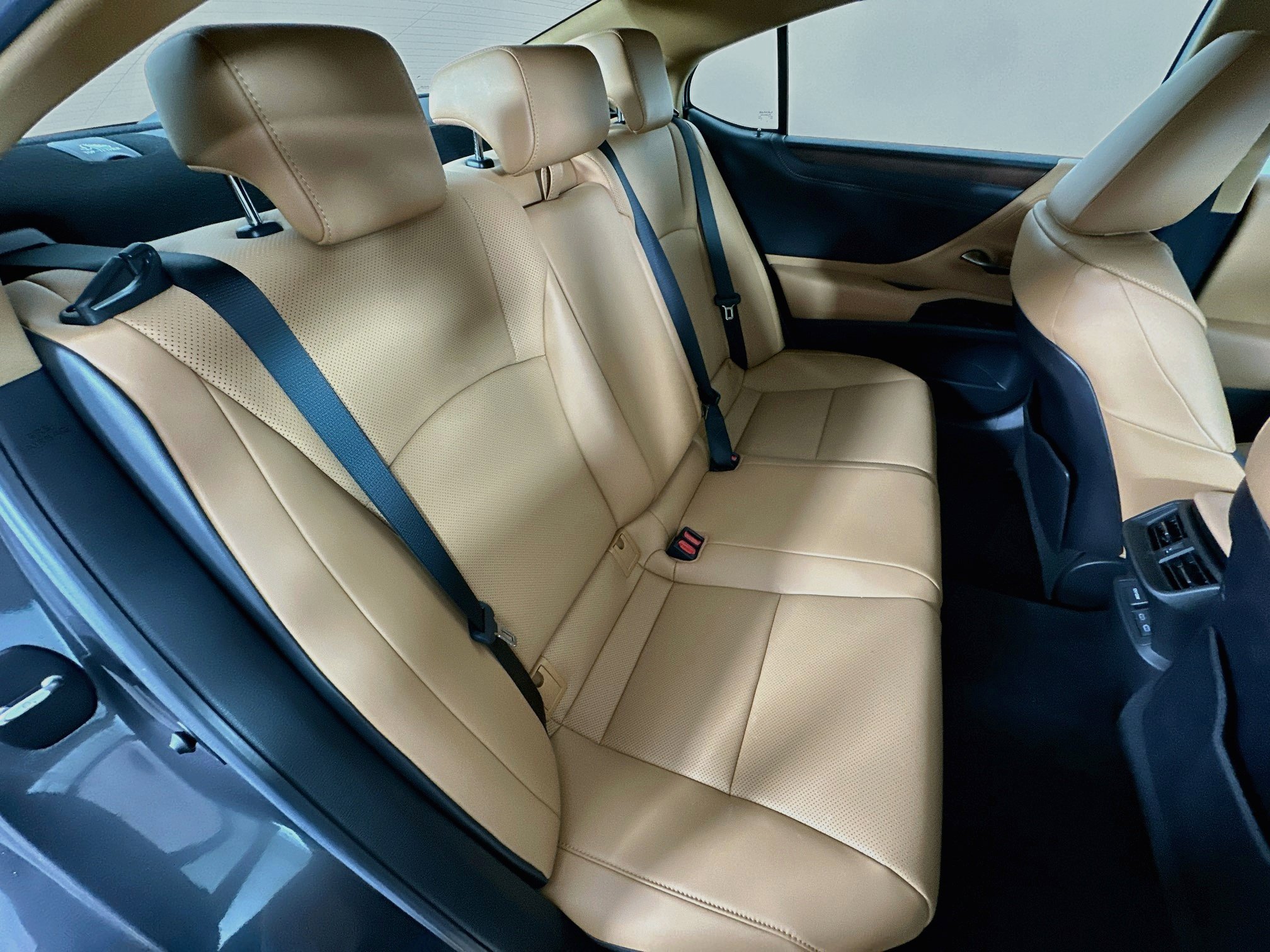 Used 2024 Lexus ES 350 w/ Premium Package FWD image 34