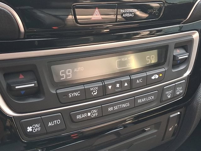Certified 2019 Honda Pilot Touring image 17