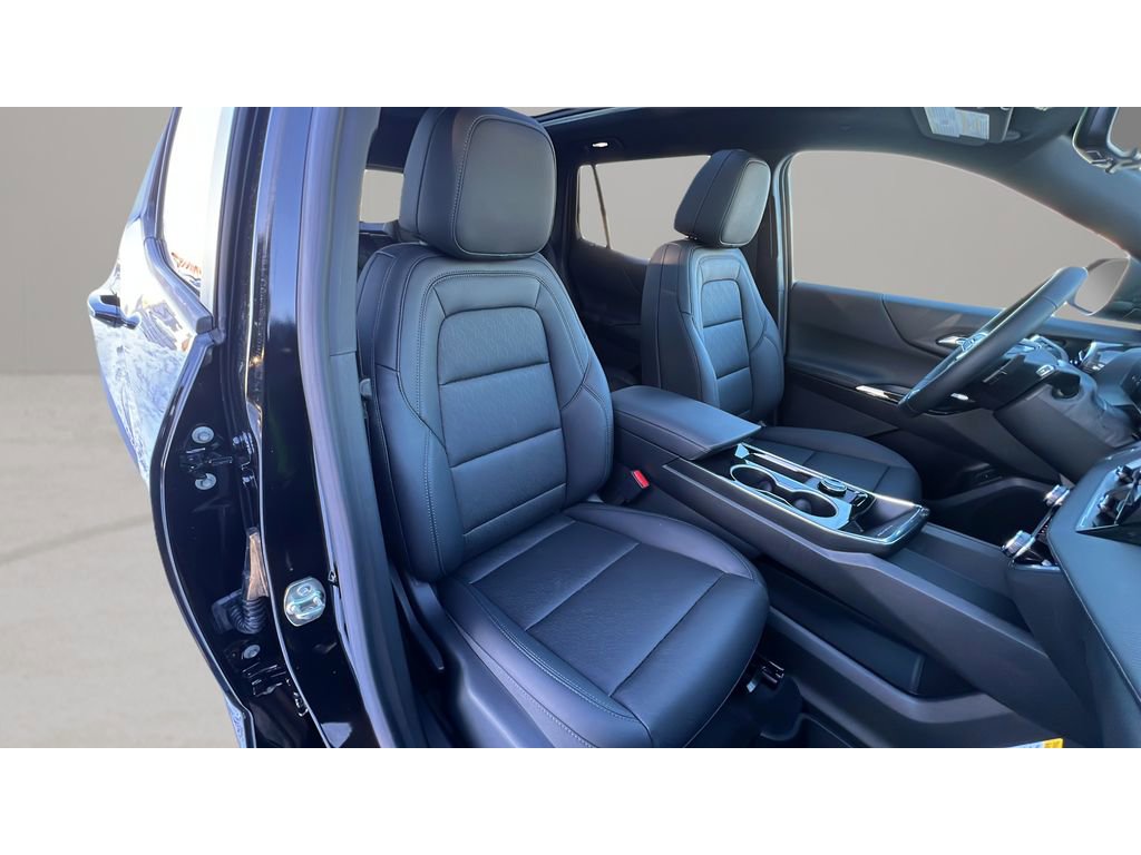 New 2026 Chevrolet Equinox LT w/ Convenience Package II image 32