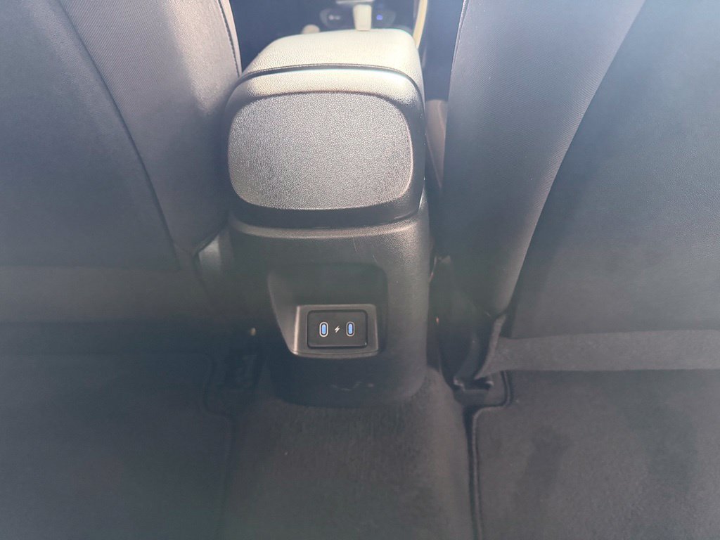Used 2025 Hyundai Elantra Sport FWD image 26
