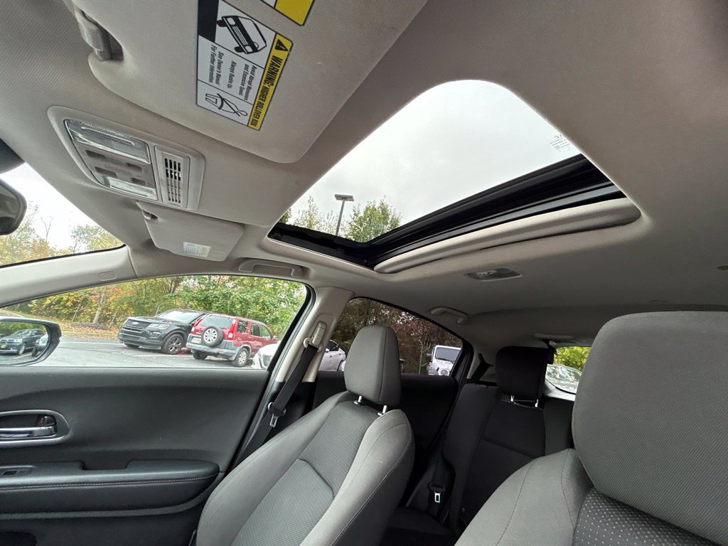 Used 2021 Honda HR-V EX image 14