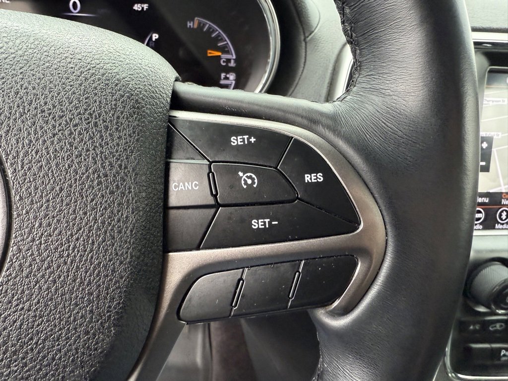 Used 2018 Jeep Grand Cherokee Overland image 36