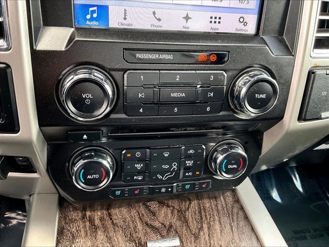 Used 2017 Ford F250 Lariat w/ Lariat Ultimate Package AWD/4WD image 24