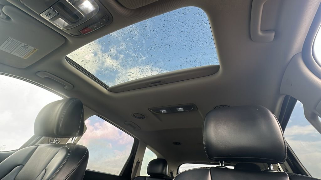 Used 2025 Kia Telluride S FWD image 5