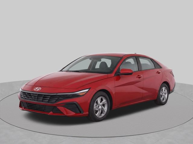 Used 2024 Hyundai Elantra SE FWD image 2