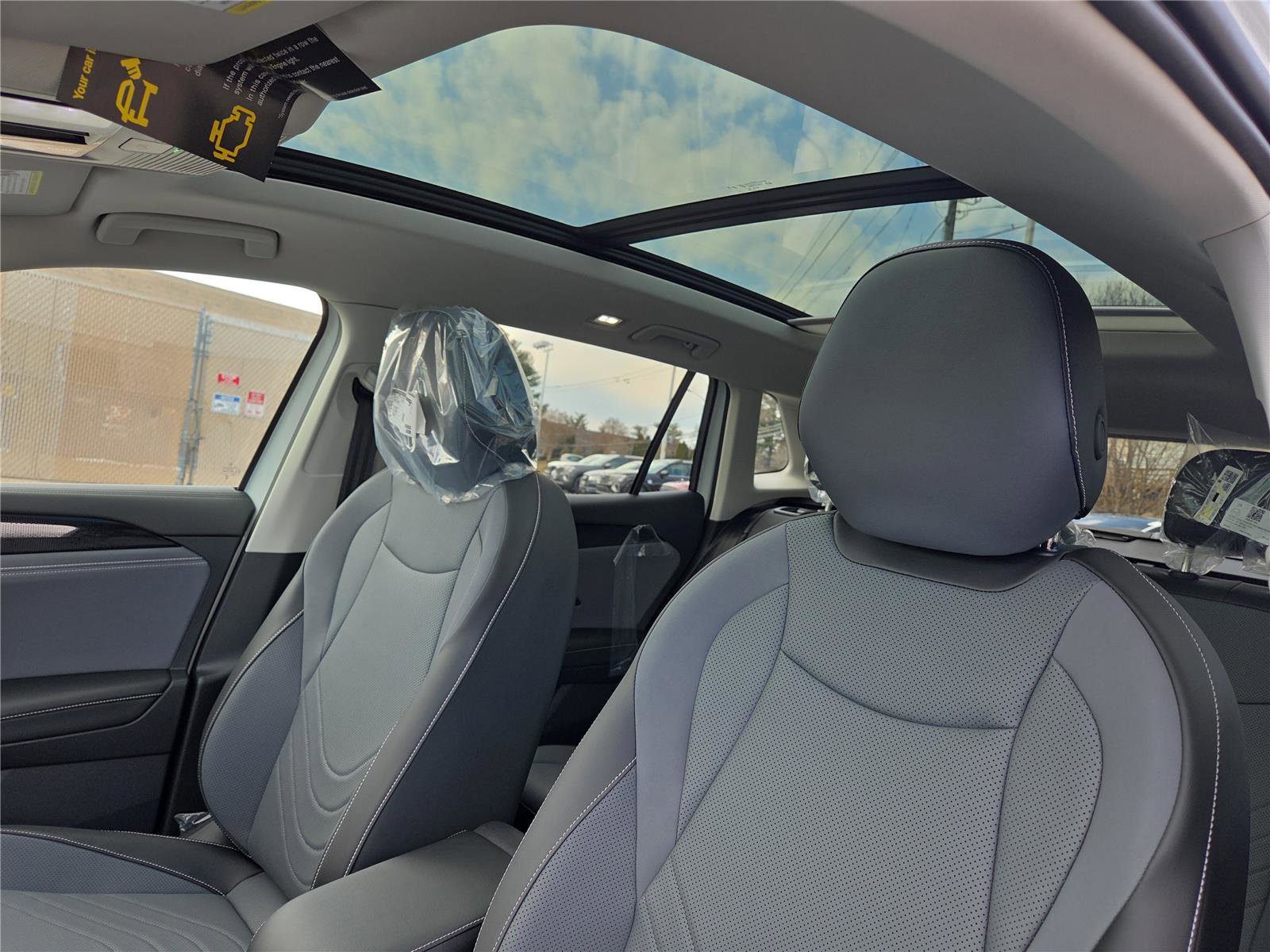 New 2026 Volkswagen Tiguan SE image 21
