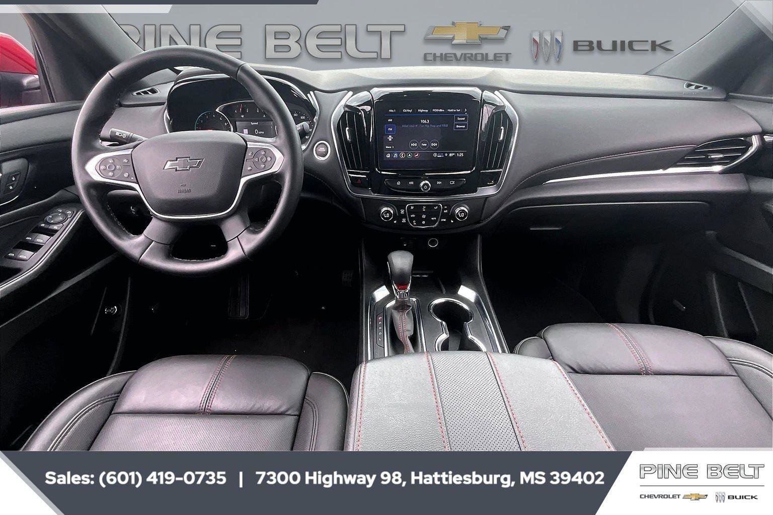 Used 2023 Chevrolet Traverse RS FWD image 13