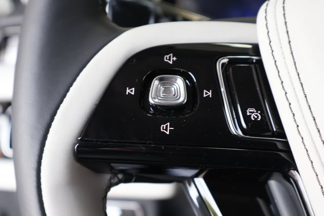 New 2026 Lincoln Aviator 2WD image 26