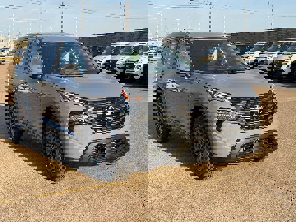 New 2026 Nissan Rogue SV image 4