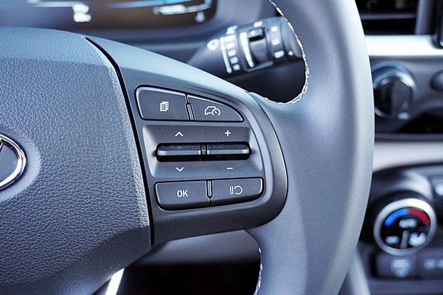 Used 2026 Hyundai Venue SEL image 39