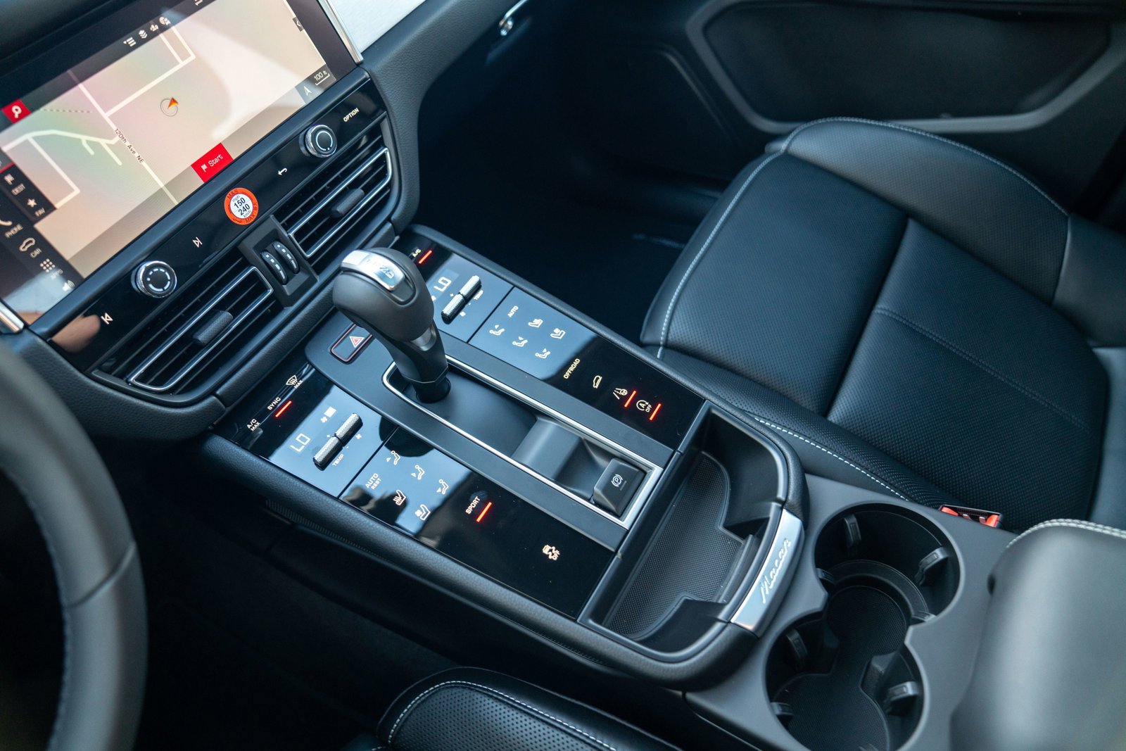 New 2026 Porsche Macan AWD/4WD image 20
