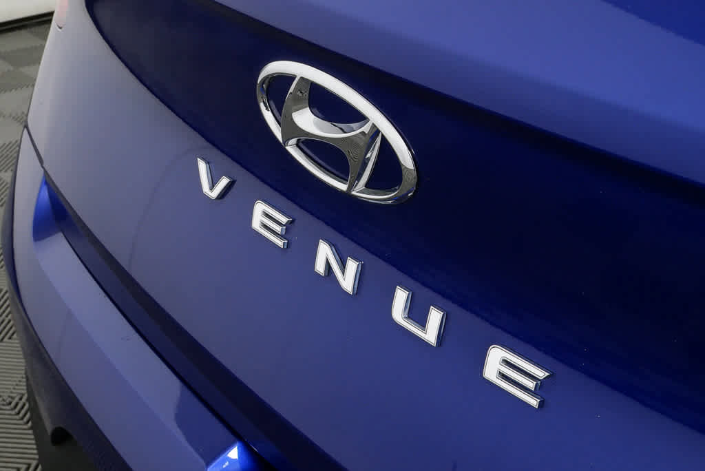 Used 2022 Hyundai Venue SE FWD image 31