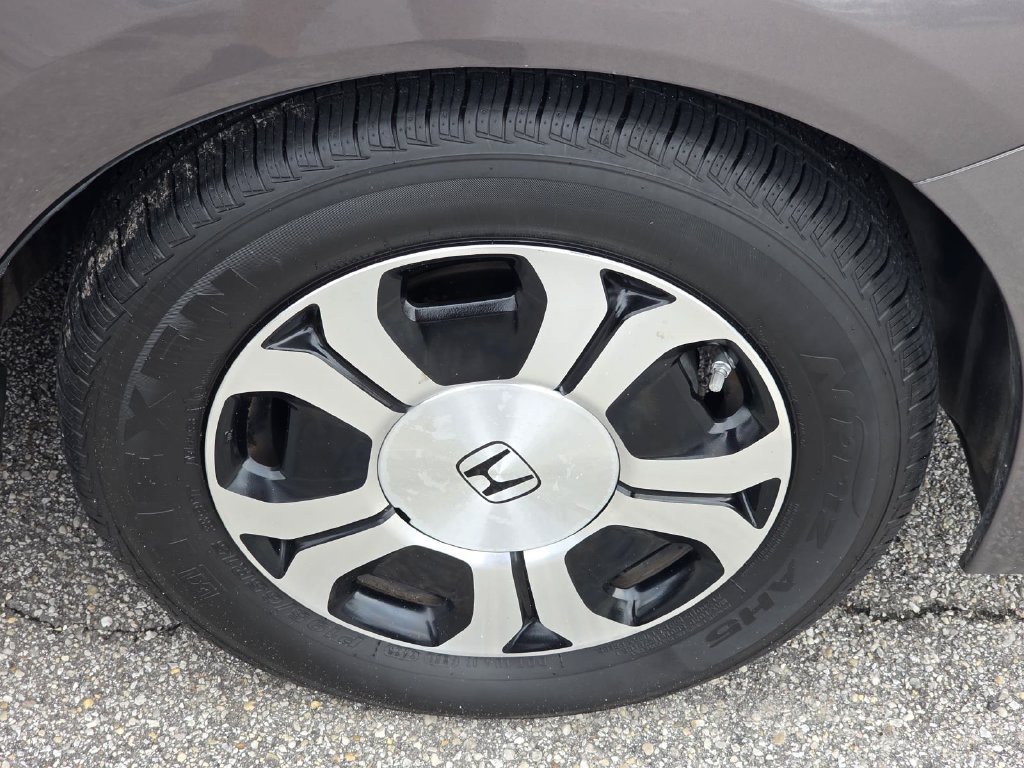 Used 2013 Honda Civic Hybrid Sedan image 31
