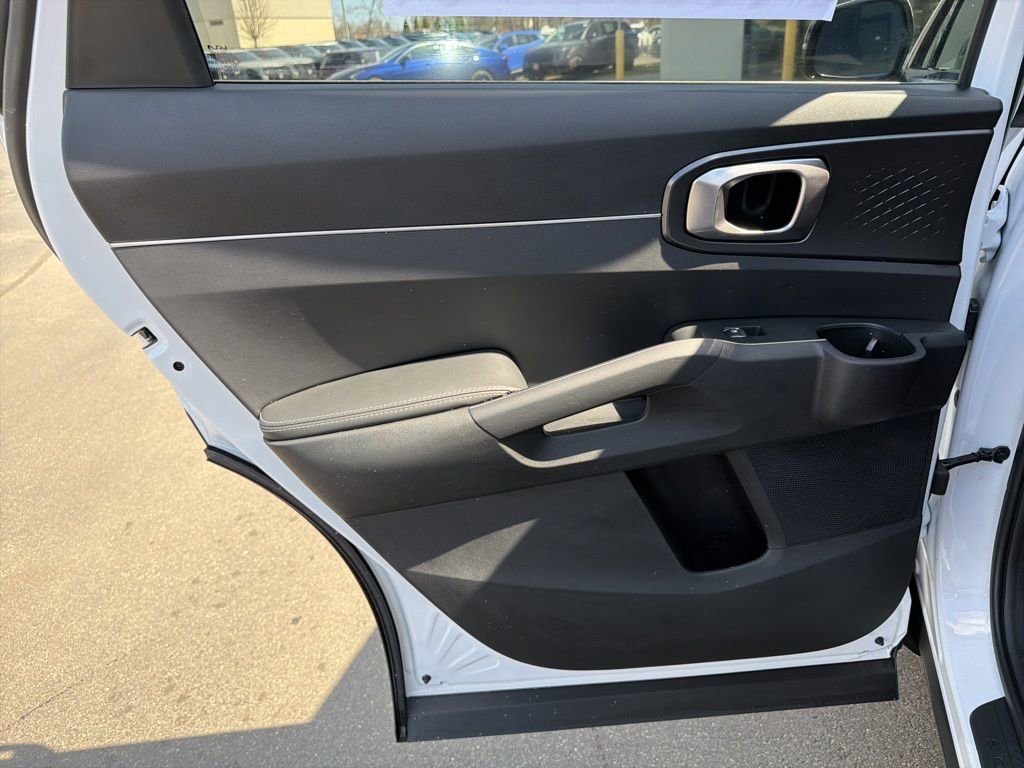 New 2026 Kia Sorento S image 18