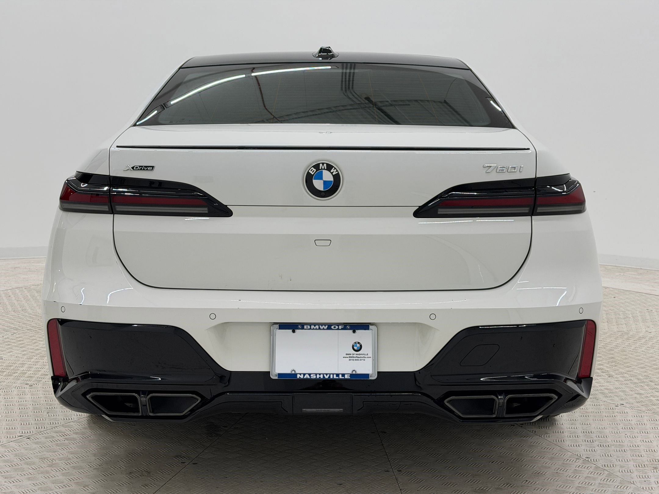 Certified 2024 BMW 760i xDrive w/ Executive Package image 10