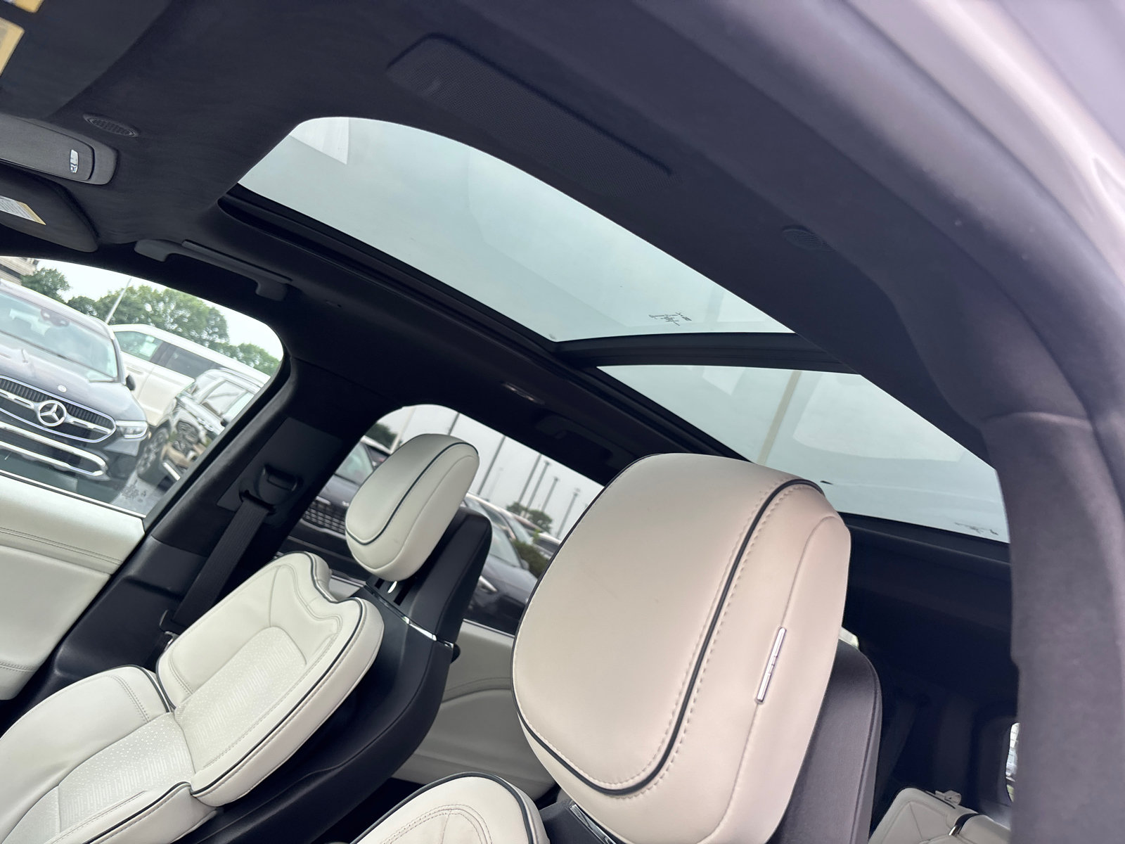 Certified 2025 Lincoln Aviator Black Label AWD/4WD image 25