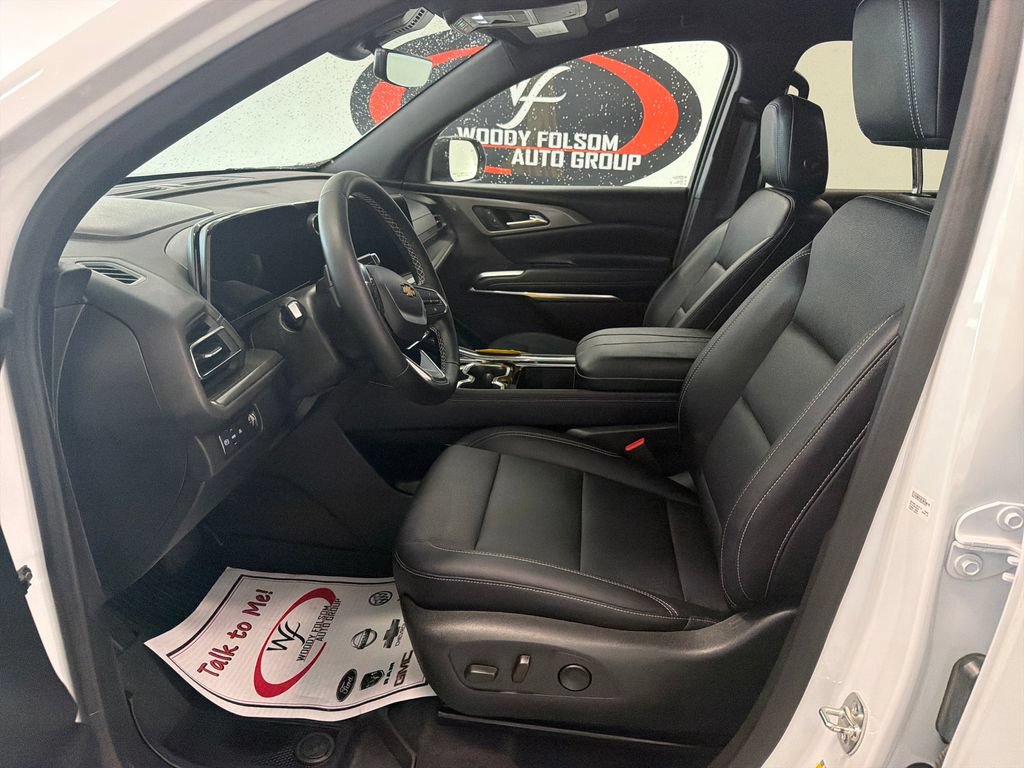 Used 2026 Chevrolet Traverse LT w/ Driver Confidence Package FWD image 11