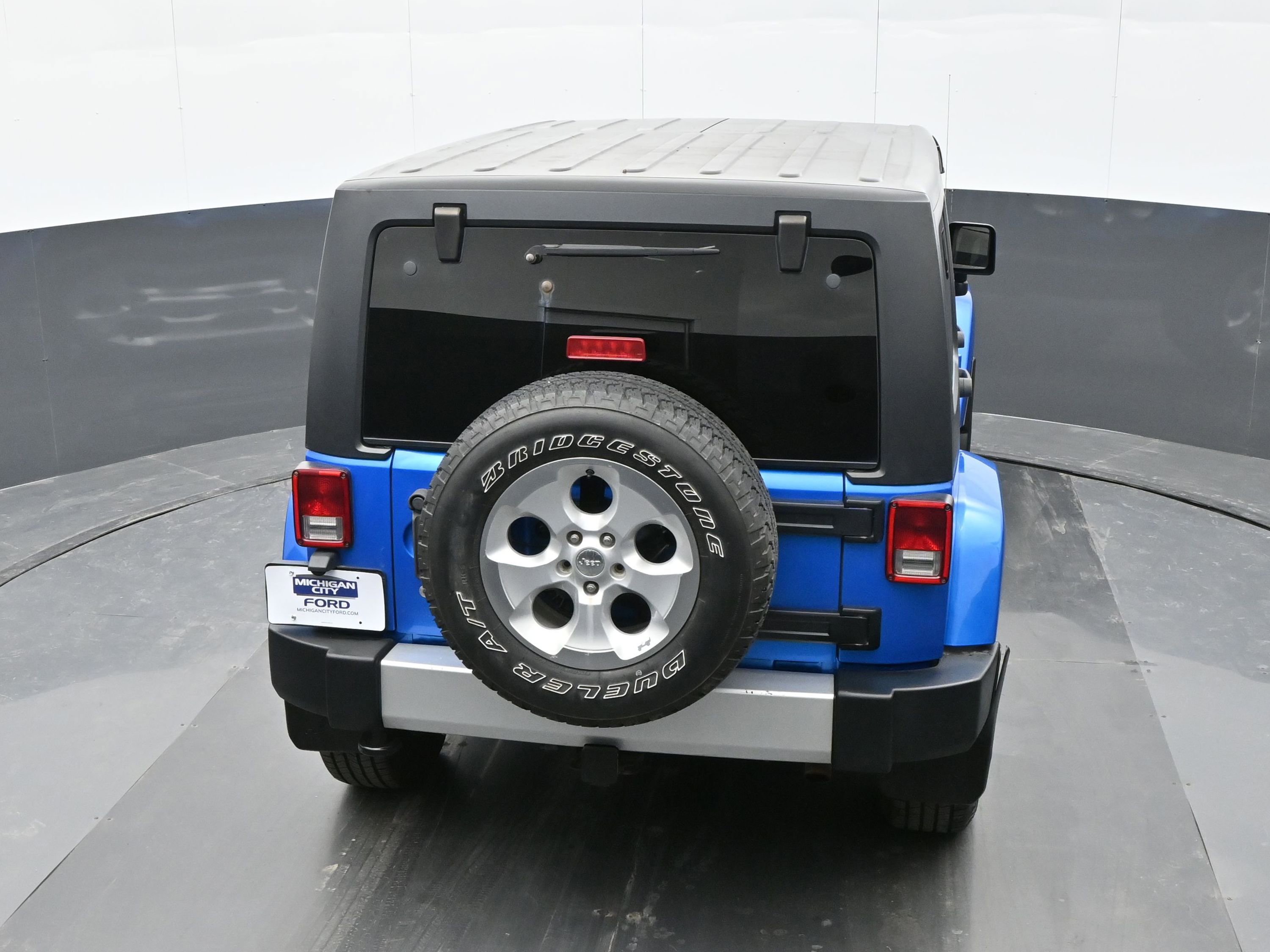 Used 2015 Jeep Wrangler Unlimited Sahara image 30