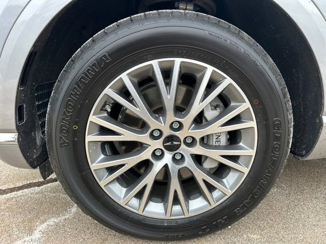 Used 2025 Genesis GV80 2.5T Standard image 11