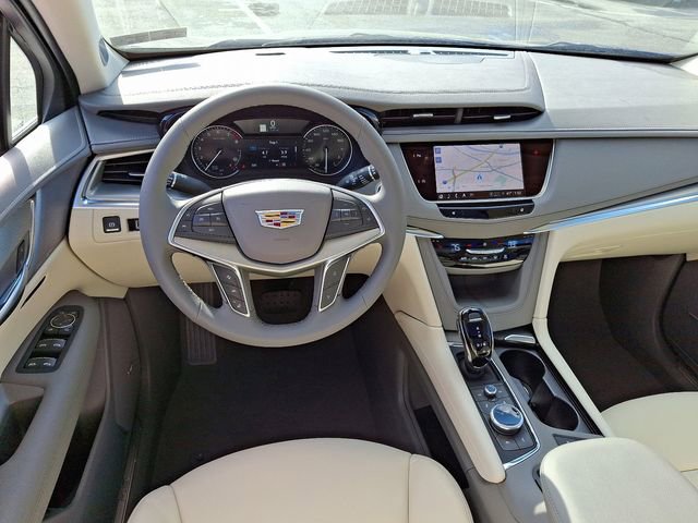 New 2025 Cadillac XT5 Premium Luxury image 7