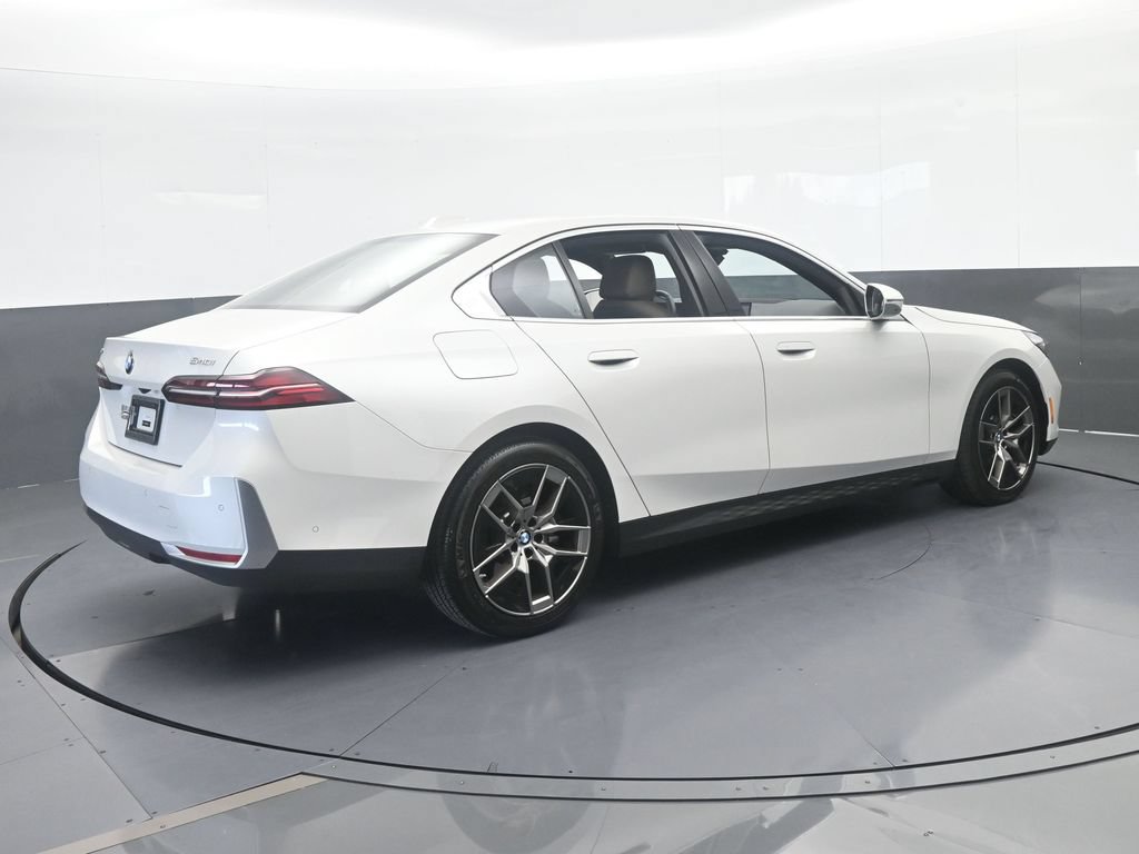 Used 2026 BMW 540i xDrive AWD/4WD image 6