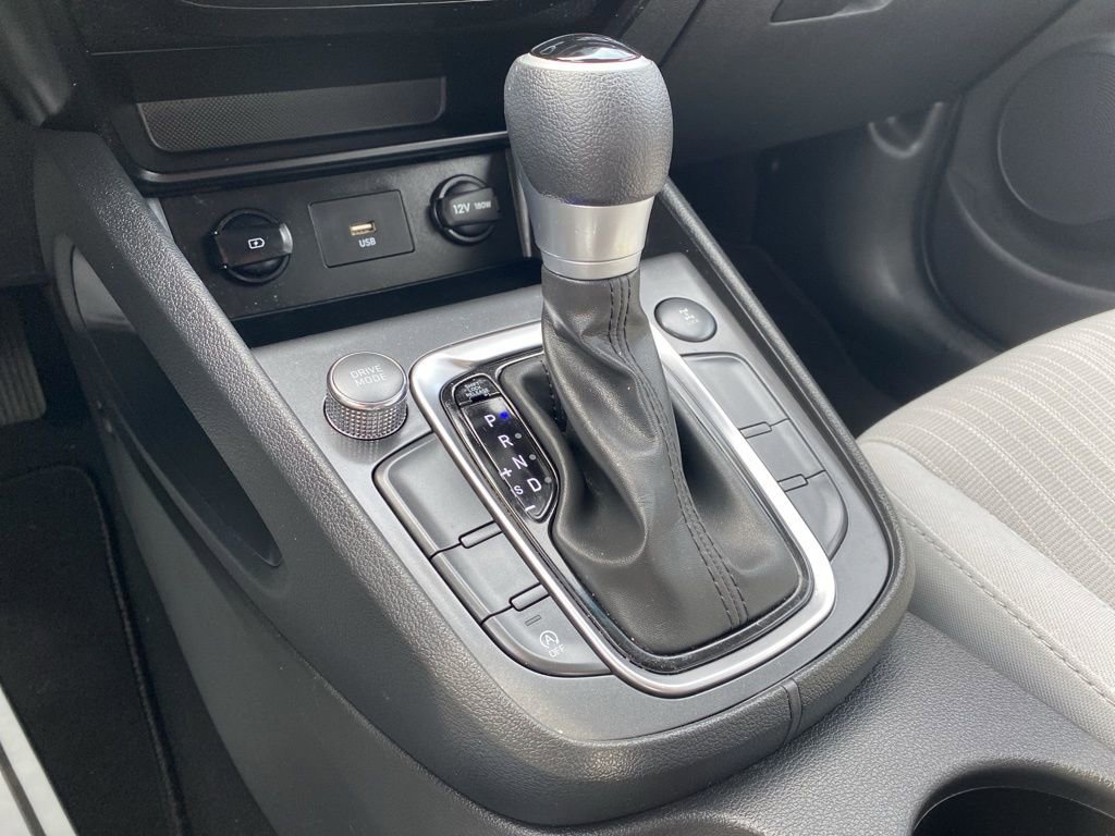 Certified 2023 Hyundai Kona SEL AWD/4WD image 19