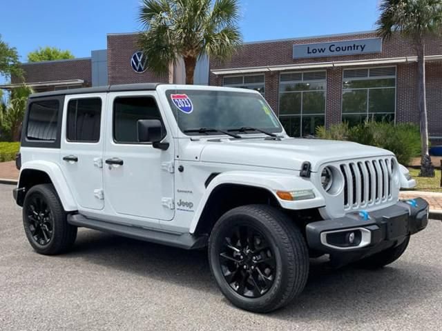 Used 2023 Jeep Wrangler Unlimited Sahara w/ Cold Weather Group AWD/4WD image 1
