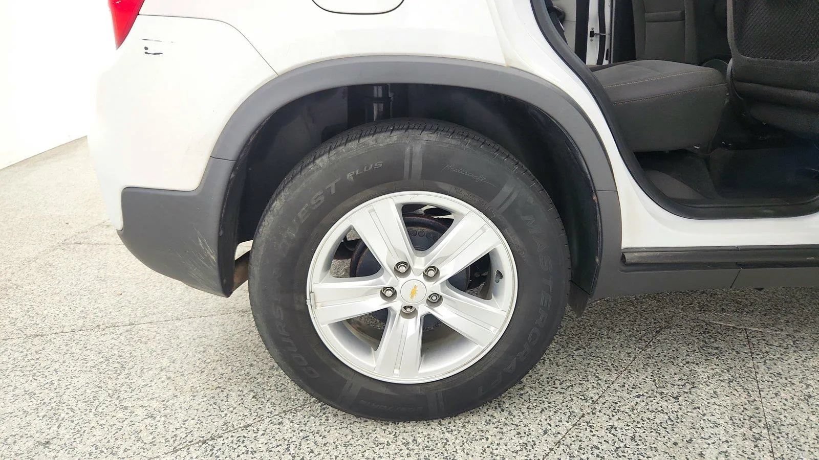 Used 2020 Chevrolet Trax LS FWD image 30