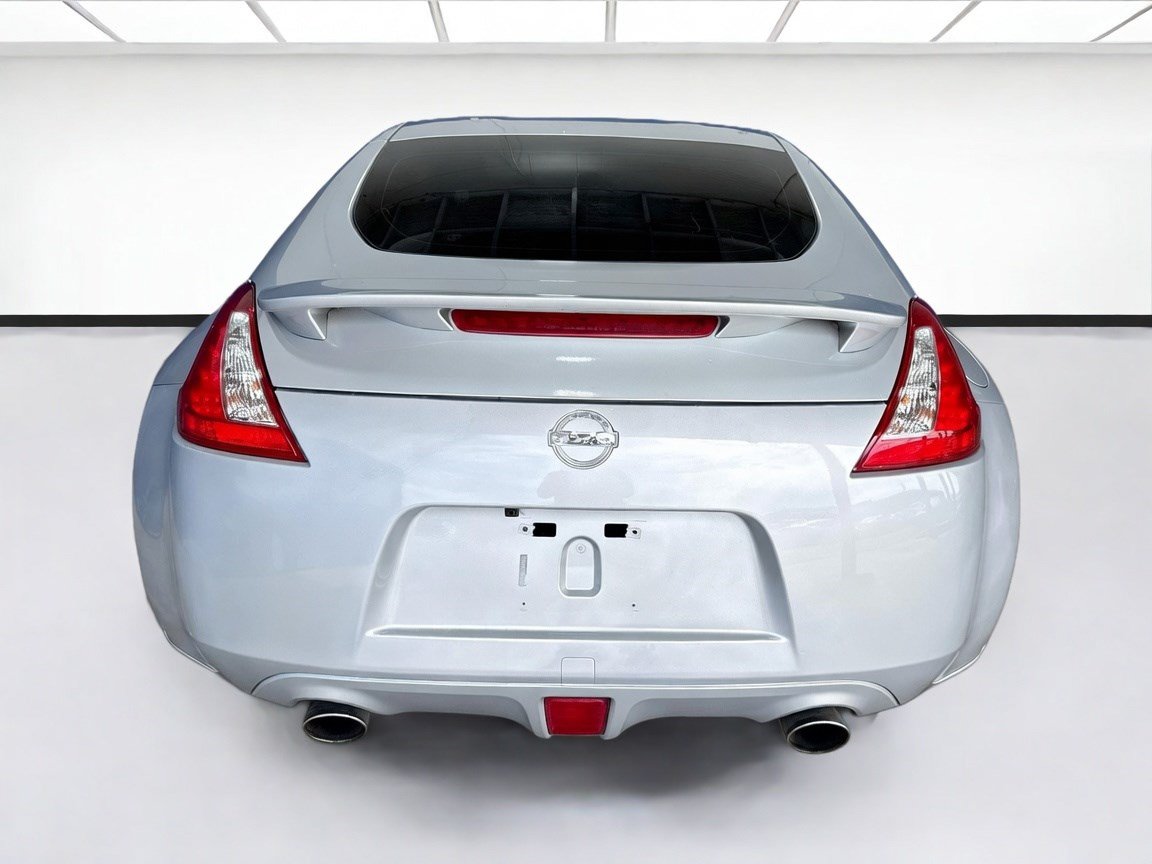 Used 2014 Nissan 370Z Coupe w/ Sport Package RWD image 5