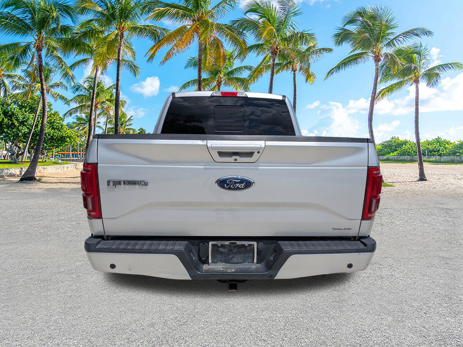 Used 2015 Ford F150 Lariat w/ Equipment Group 502A Luxury AWD/4WD image 5