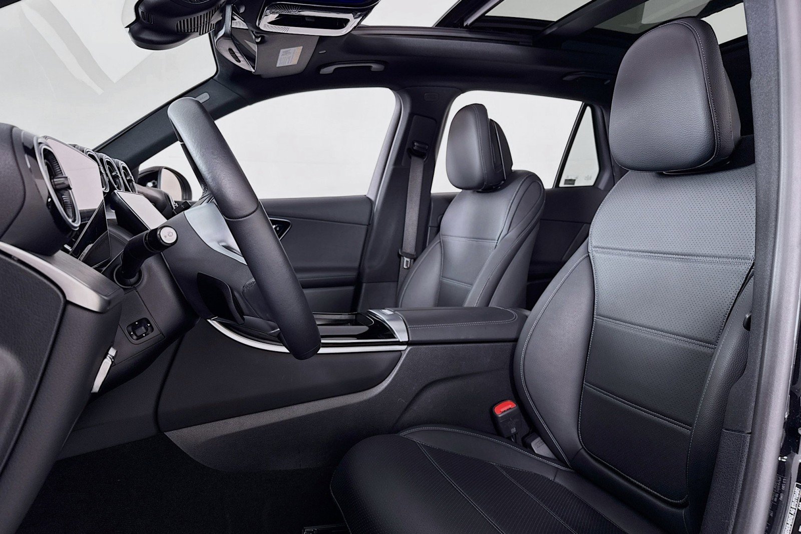 Certified 2026 Mercedes-Benz GLC 300 image 18