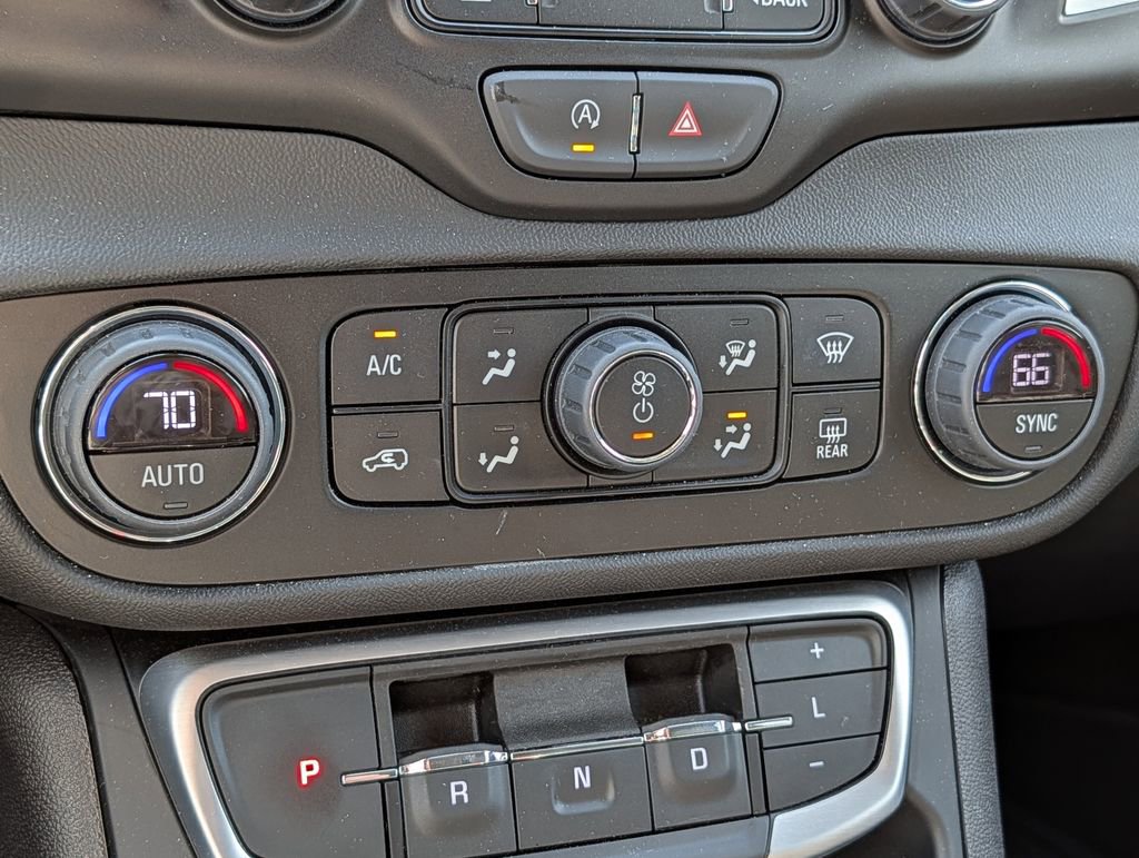 Used 2024 GMC Terrain SLT w/ Infotainment Package II AWD/4WD image 44