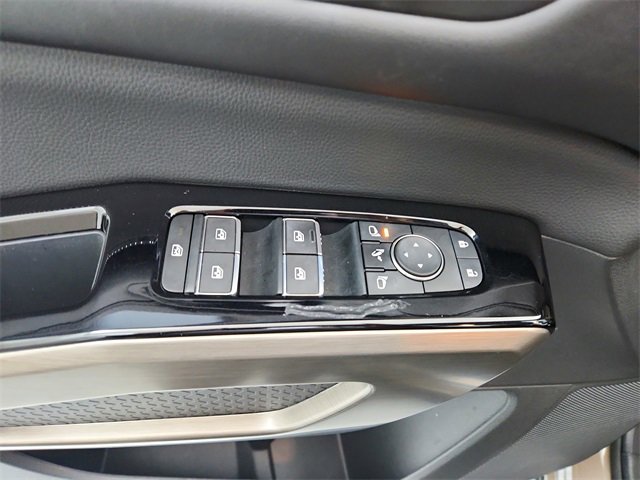 Used 2024 Nissan Pathfinder Platinum w/ Cargo Package image 33