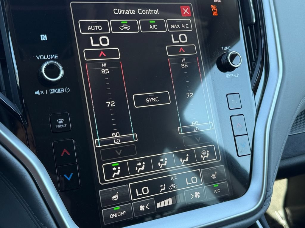 Used 2025 Subaru Outback Premium AWD/4WD image 16