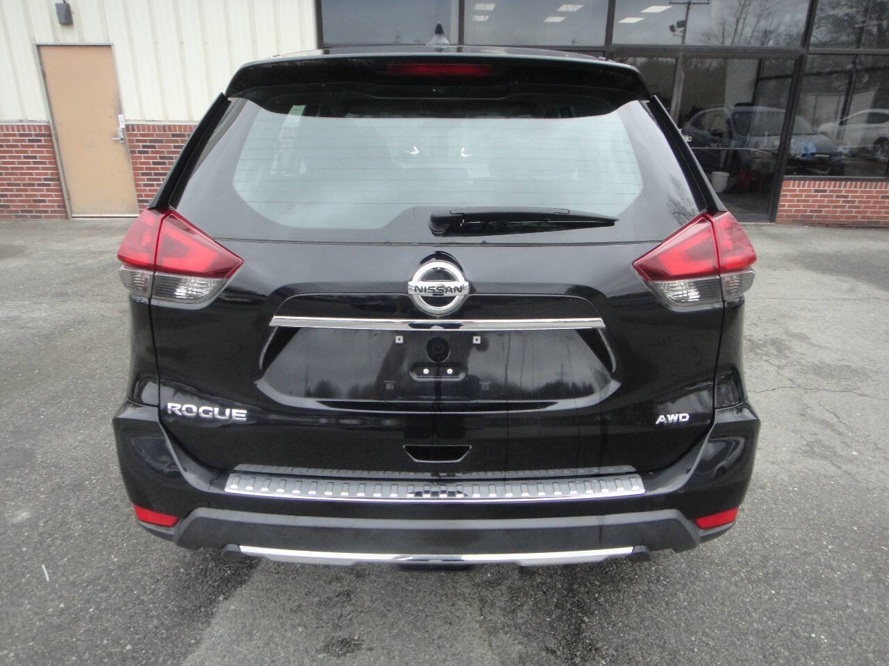 Used 2020 Nissan Rogue S AWD/4WD image 5