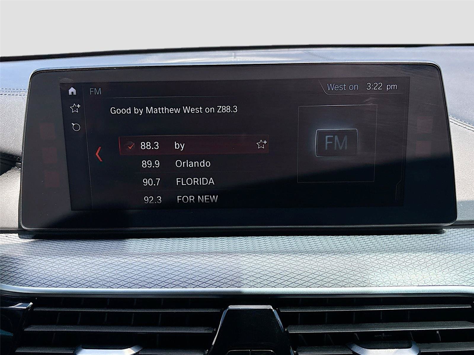 Used 2018 BMW 540i w/ M Sport Package RWD image 15