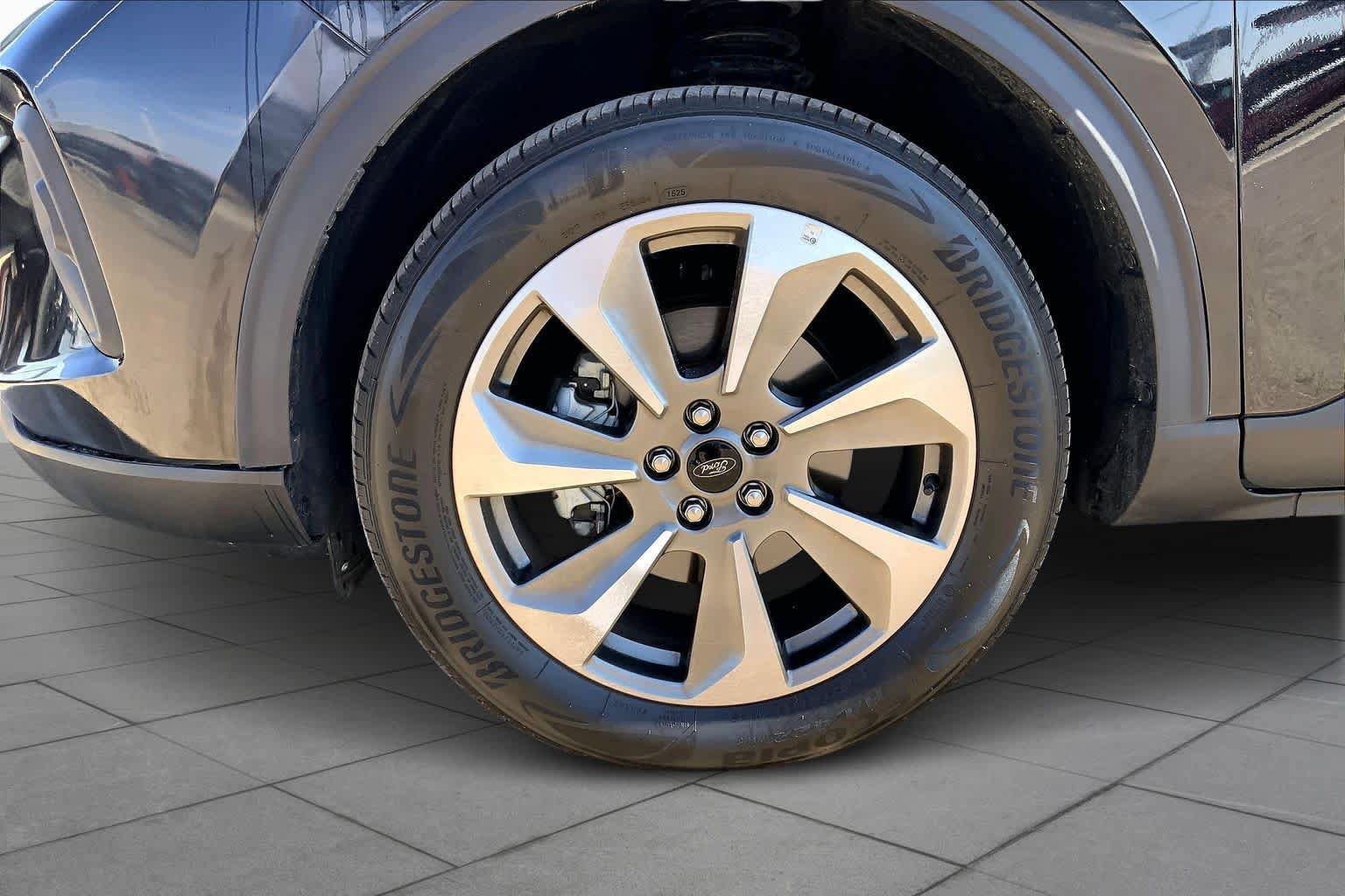 Certified 2025 Ford Escape Platinum image 10