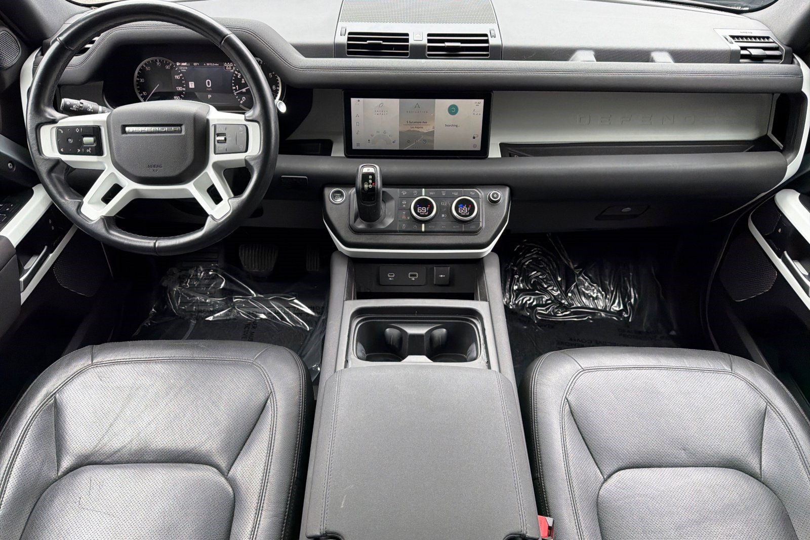 Used 2023 Land Rover Defender 110 SE AWD/4WD image 16