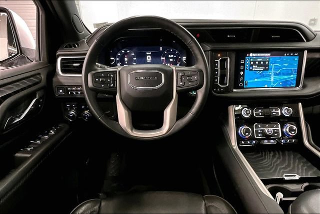 Used 2024 GMC Yukon XL Denali AWD/4WD image 6
