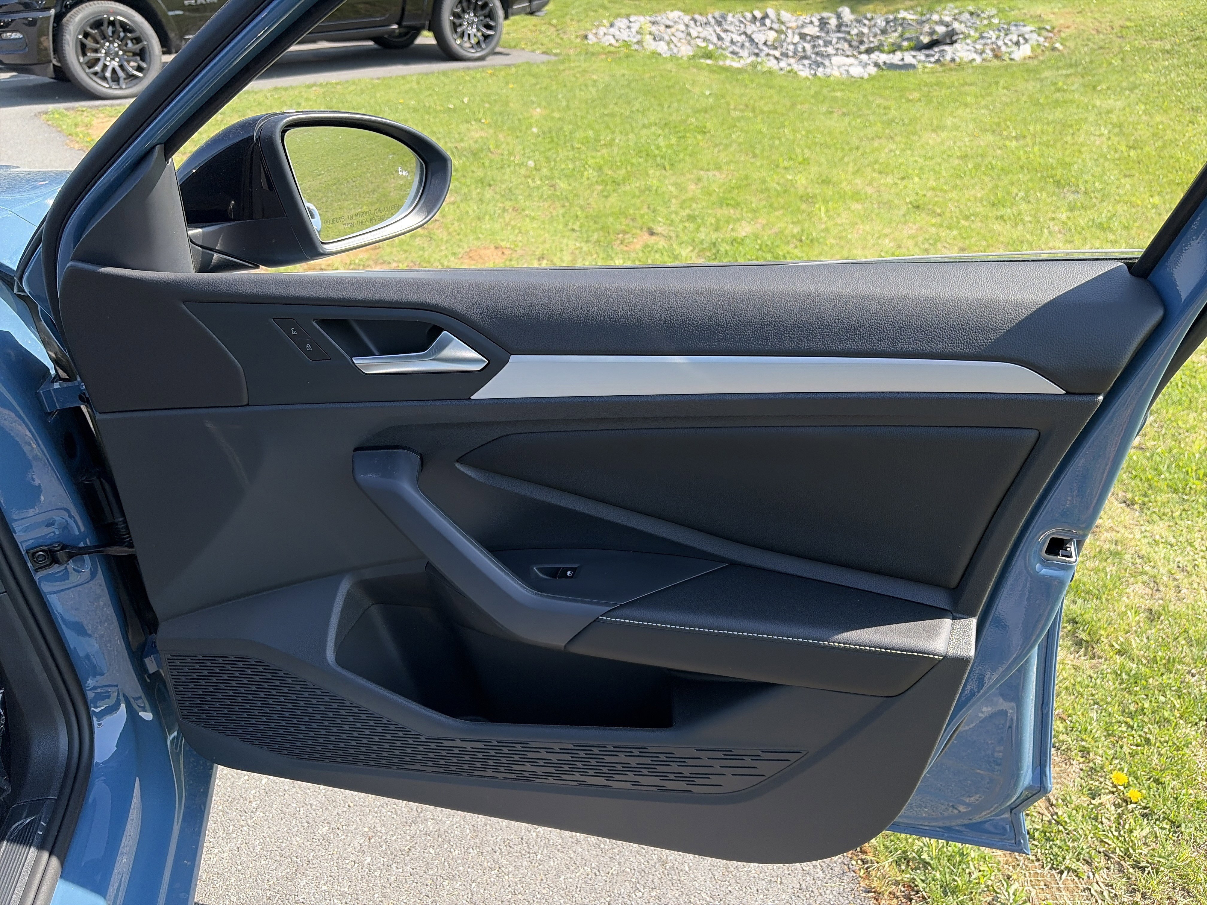 New 2026 Volkswagen Jetta Sport FWD image 17