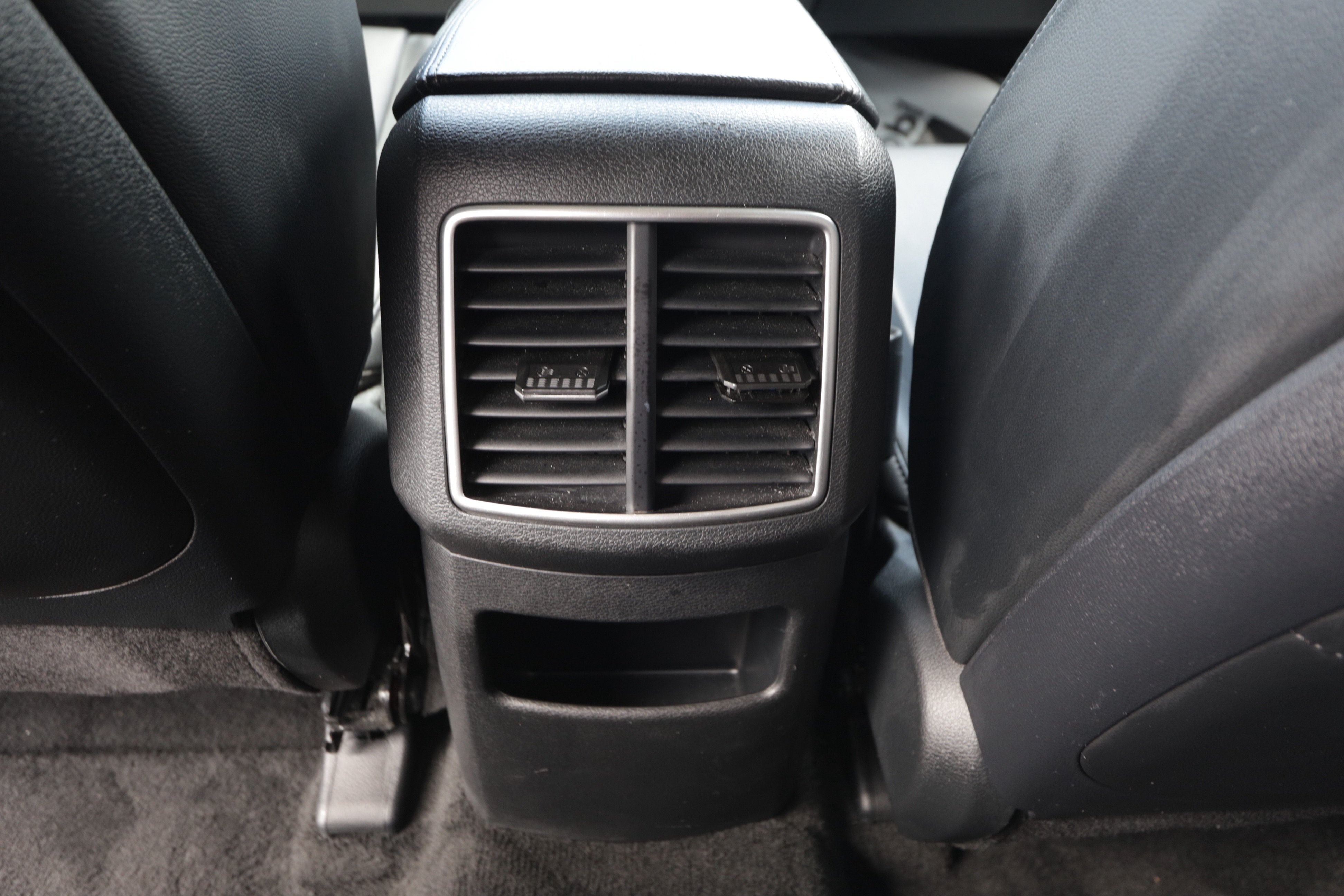 Used 2023 Kia Sportage EX AWD/4WD image 16