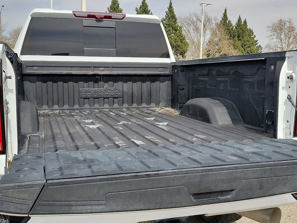 Used 2024 Chevrolet Silverado 2500 High Country w/ High Country Premium Package image 15