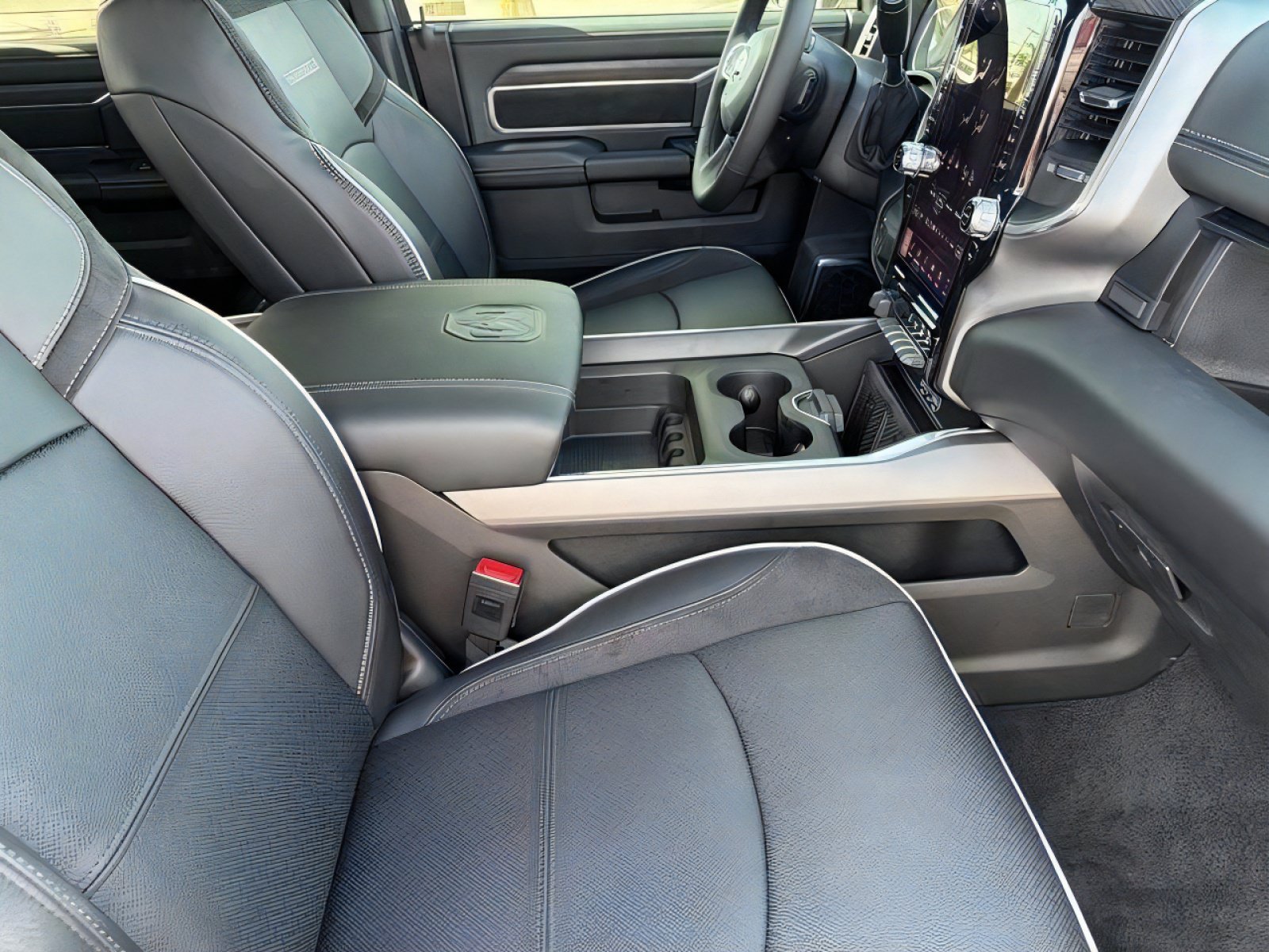 New 2027 RAM 2500 Laramie w/ Night Edition AWD/4WD image 10