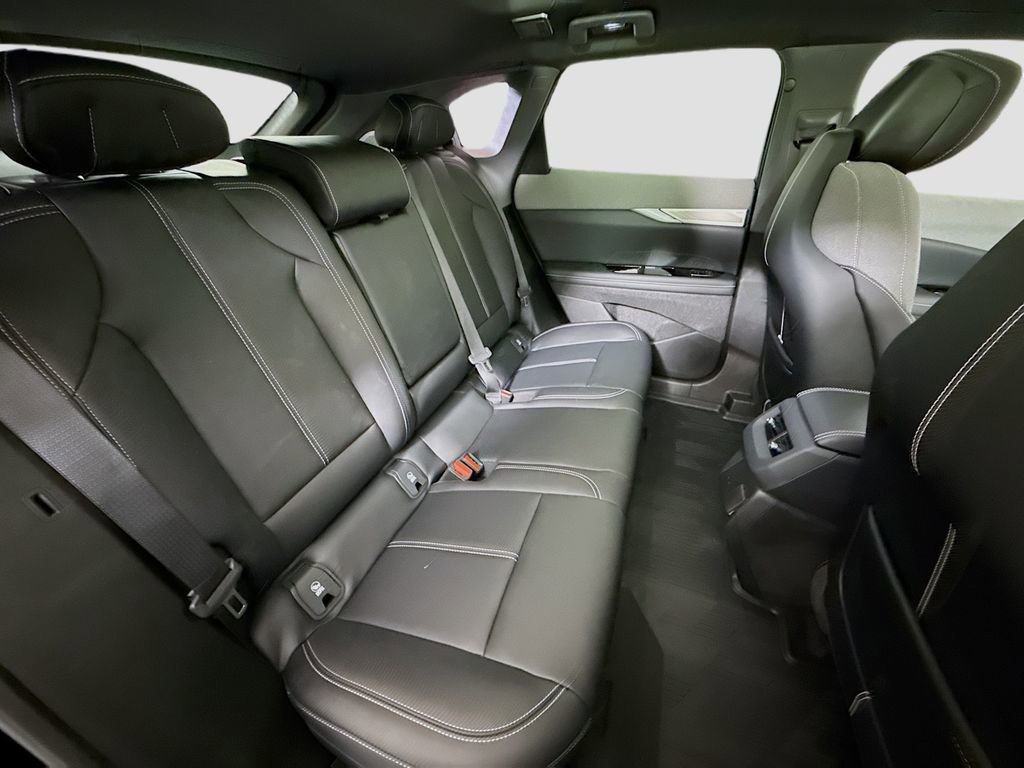 New 2026 Cadillac Optiq Luxury 1 image 28