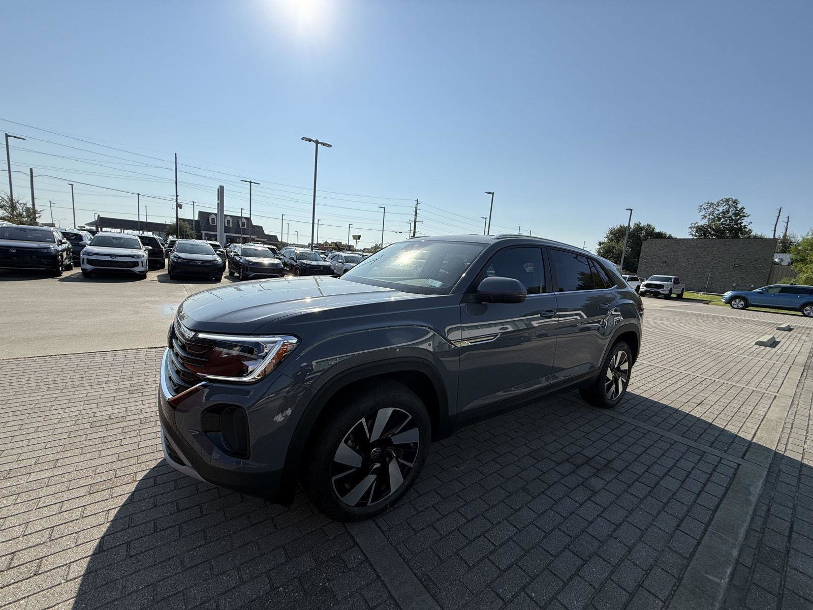 New 2026 Volkswagen Atlas Cross Sport SE image 4