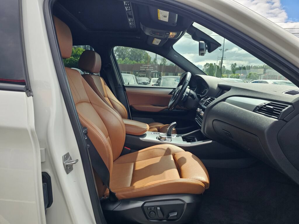 Used 2017 BMW X4 xDrive28i AWD/4WD image 10